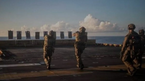 تأهب أمريكي قصوى: البنتاغون ينشر 2000 جندي مظلي في الشرق الأوسط