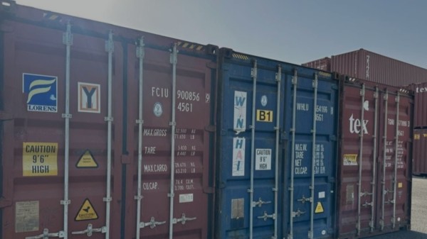 إحباط عملية تهريب كبرى: ضبط 5 حاويات دراجات نارية في ميناء أم قصر الشمالي